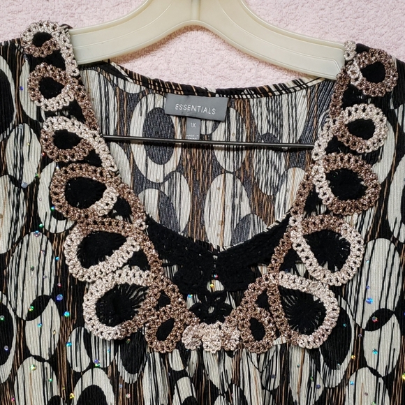 Essentials tunic bundle. - Picture 4 of 7